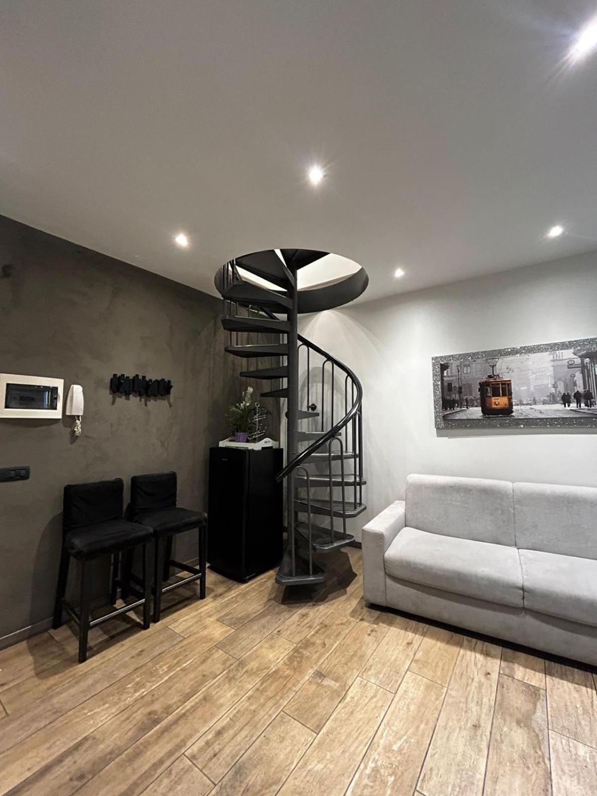 Leonardo Duplex Apartment Milán Exterior foto