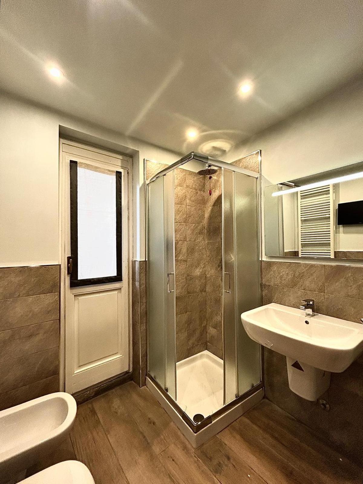 Leonardo Duplex Apartment Milán Exterior foto